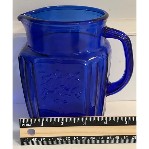 ANCHOR HOCKING MAYFAIR OPEN ROSE COBALT BLUE 37 OZ PITCHER - Picture 3 of 4